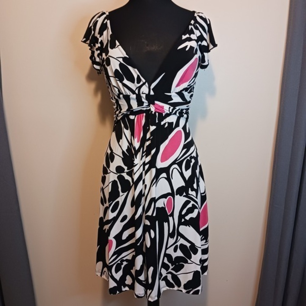Sushi Flower Dress Black White Pink Fitted Abstract Print V Neck Short Sleeve XL